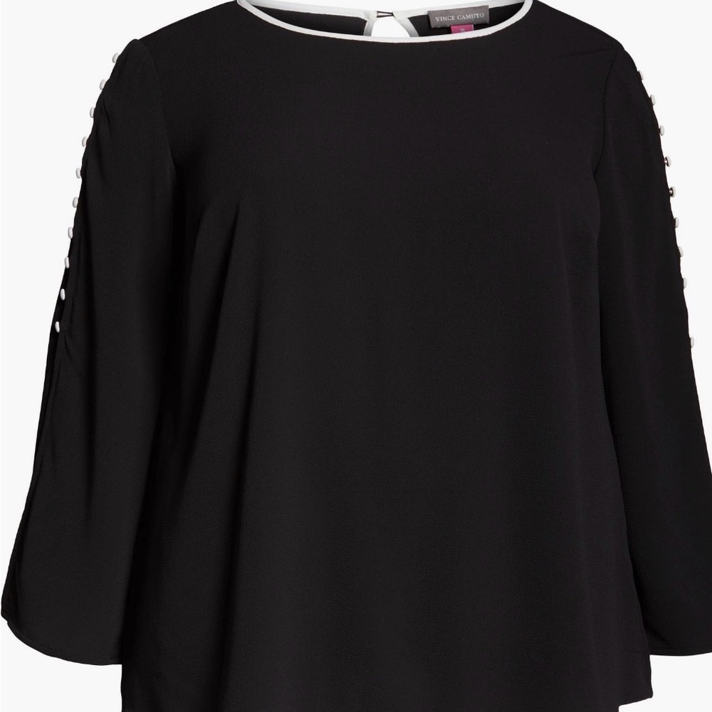 EUC Vintage Y2K Vince Camuto Button Flowy Split Sleeve Black Top